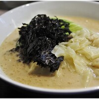 中国意境菜 白燕 - 魚貝スープのワンタン麺