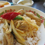 タイ国料理 ゲウチャイ - レッドカレーには茄子は入らない？