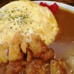 カレーの準泰 - トロたまに揚げたてチキンカツにウンマイカレー