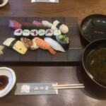 Sushidokoro Godaime Yamaguchiya - 