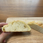 ナナパン - メロンパン断面図。子どもに人気絶大。