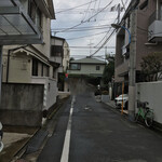 洋食ビストロ夕凪 - 突き当たりを今度は右へ（マスキング修正済み）