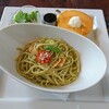 星乃珈琲店 - 海老とモッツァレラのジェノベーゼ＆パンケーキプレート ＜ドリンク付＞ ¥1,180（税抜）