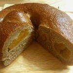 バックシュトゥーベ ツオップ - 限定ベーグル断面