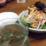 Banfu - 飲み物、サラダ