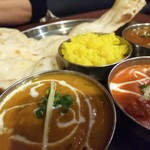 Binthi - 三種盛りcurry。スープカレー, サグプラウン、キーマ。