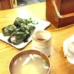 Banfu - 焼きおにぎり とりスープ 奥は冷酒の水筒