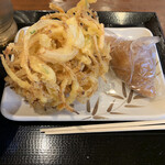 Marugame Seimen - R2.7  野菜かき揚げ・いなり寿司