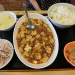 張さん厨房 - 麻婆豆腐　800円