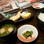 Hananomai - ディナータイムに鱈の西京焼きとご飯セットを注文しました。