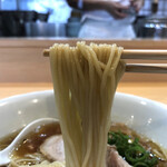 飯田商店 - モチモチの自家製麺