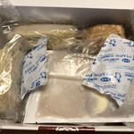 飯田商店 - 　通販には無く店頭オンリー「冷凍かけしょうゆらぁ麺（3食）とチャーシュー300gブロックのセット」5500円