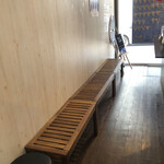 クレープショップMOGMOG - 待ちスペース