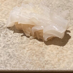 鮨 由う - 白烏賊