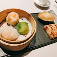 中国飯店 富麗華 - 香港 揚げ、蒸し点心五種