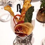 レフェルヴェソンス - ⚫「野菜クリスプのブーケ」