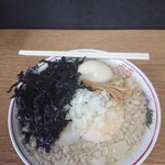 王者-23 - 新潟燕三条(背脂マシマシ＆岩海苔トッピング)