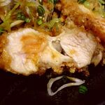 Toritetsu - 鶏もも肉の山賊焼きの断面