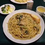 東京カフェレストラン フレスカ - 本日のパスタ（超大盛り）970円（チキンとほうれん草のテリヤキソース）