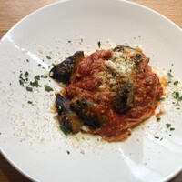 AWkitchen TOKYO 新丸ビル店 - パスタはお勧めのデコ茄子をチョイス