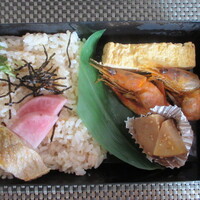 のどぐろ専門 銀座 中俣 - のどぐろ土鍋ごはん弁当