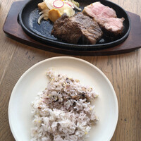THE KINTAN STEAK - KINTANダブルステーキランチ これにスープ、サラダ、ライス、デザート、ドリンクが付いて2,200円