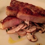 TRATTORIA 814 - ブラウンマッシュルームとカツレツ