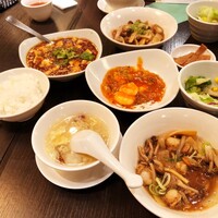 廣東料理 民生 ヒルトンプラザウエスト店 - 