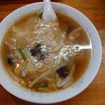 昭和軒 - 肉絲(ルースー)湯麺 (740円)