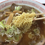 キッチン山河 - 黄色いニチニチ麺