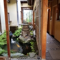 そば会席 立会川 吉田家 - 中庭。