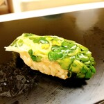 鮨おばな - カイワレ昆布締め