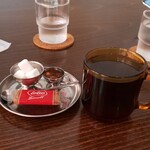 ロンパーチッチ - コーヒーとトッピングのラム酒
