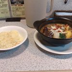 インドカレー天竺 - 今月のカレー900円。三色のパブリカにそれぞれ違う肉詰め贅味カレー