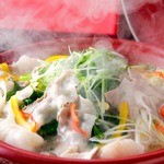 焼肉 ホルモン閻魔 - 特製蒸し鍋（お店より）