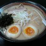 胡麻ラーメン 極 - 