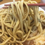 麺屋豚道場ぶた壱 - オーションの二郎系の麺ヽ(´o｀
      
      加水少ないガッシ麺。ちょっと麺の感じ変わったかな？
      
      茹でもややカタメでバキボキでは無いがいい感じだぞ！！！
      
      
      