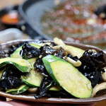 釜山 - キクラゲ炒め