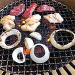 大阪屋 - テッチャン、牛上さがり、黒毛カルビ