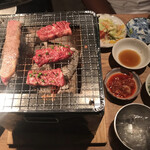 牛肉卸問屋直営 焼肉ホルモン八重山おときち - 