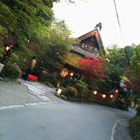 うかい鳥山 - うかい鳥山入り口付近の建物