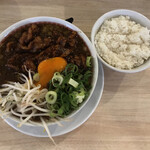 肉汁麺ススム - 肉汁麺（レベル3 肉量270㌘）＋白飯並