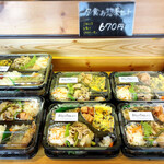 おふくろさん弁当 - 夕食お惣菜セット670円