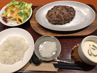 東京駅周辺でランチを食べよう 価格も安いおすすめ選 食べログまとめ 東京駅周辺でランチを食べよう 価格も安いおすすめ選 食べログまとめ