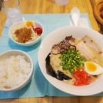 麺専門店 メンヤ - 