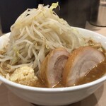 ラーメン 鷹の目 - ラーメン小+ニンニク