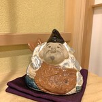 鮨 さかい - 鮨さかいのレアキャラ、えべっさん