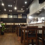 Asian Dining FOOD EIGHT - 店内