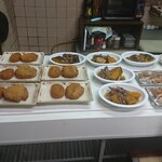 伊勢屋酒店 - 一品部隊。