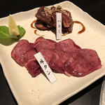 Iniku Oroshi Don'Ya Chokuei Binchousumi Biyakiniku Wagyuuya - 